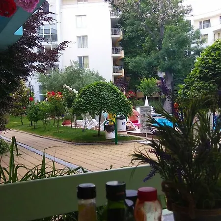 апартамент у моря 
