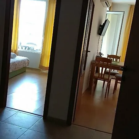 апартамент у моря 