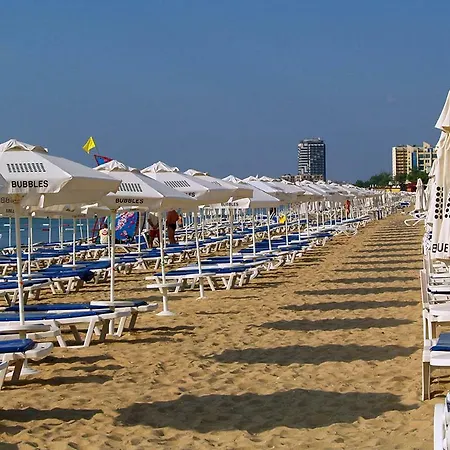 апартамент у моря 