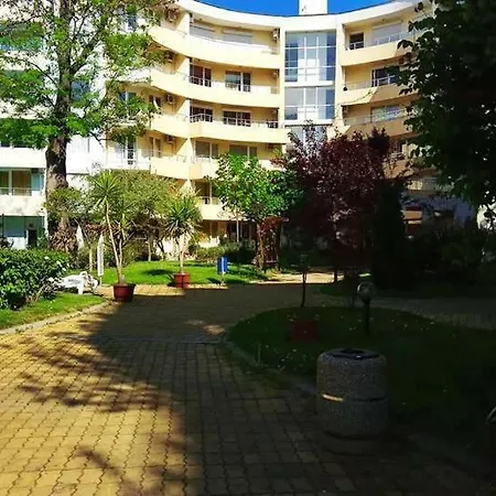 Apartment апартамент у моря 