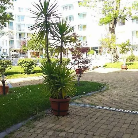 Apartment апартамент у моря 
